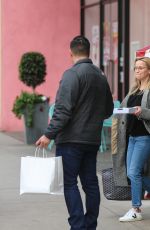 REESE WITHERSPOON Leaves Pizzana in Brentwood 02/21/2019