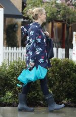 REESE WITHERSPOON Out for Lunch at Hank