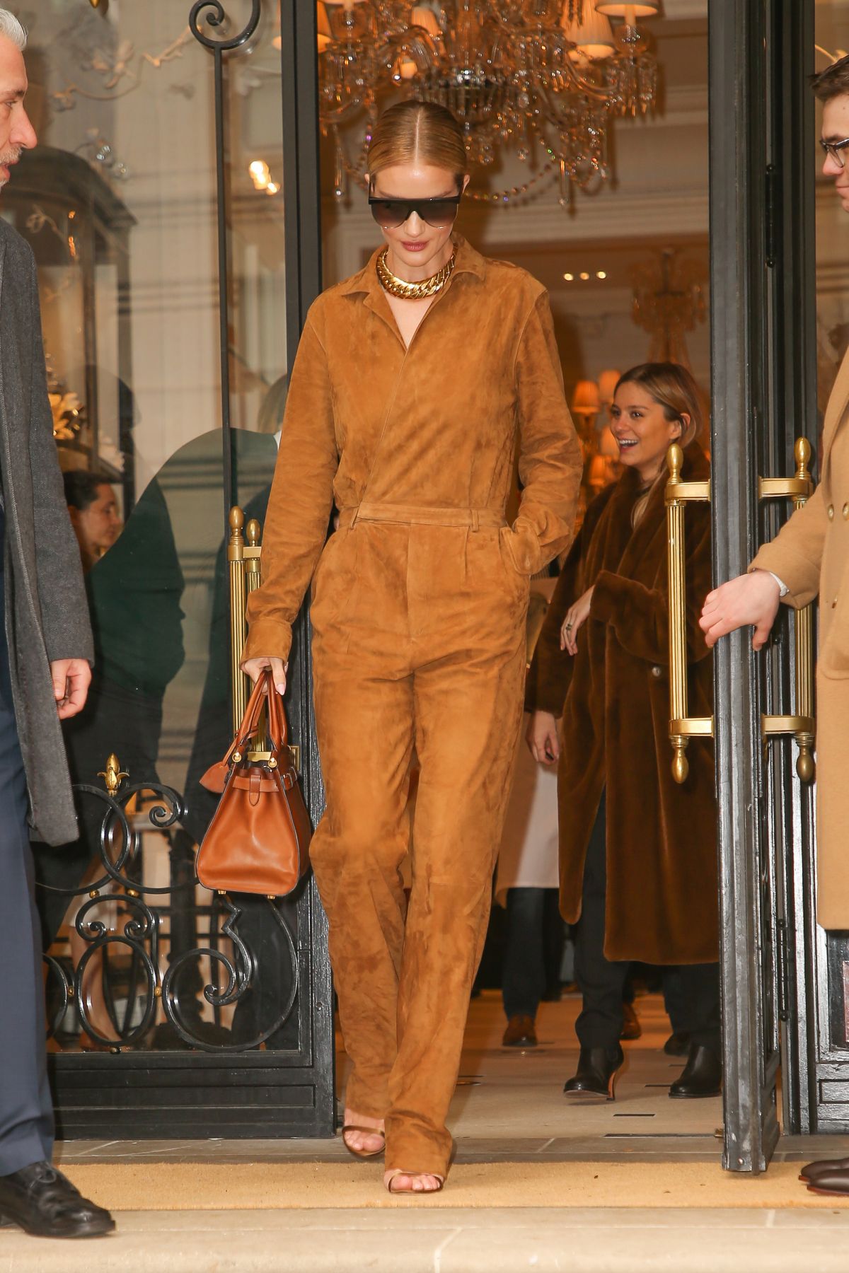 ROSIE HUNTINGTON WHITELEY Leaves Ralph Lauren Fashion Show in New York ...