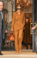 ROSIE HUNTINGTON WHITELEY Leaves Ralph Lauren Fashion Show in New York 02/07/2019