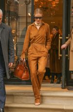 ROSIE HUNTINGTON WHITELEY Leaves Ralph Lauren Fashion Show in New York 02/07/2019