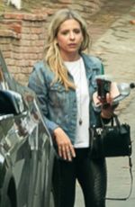 SARAH MICHELLE GELLAR Out and About in Los Angeles 02/27/2019