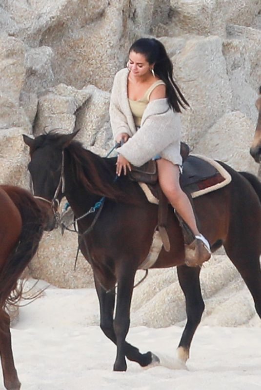 SELENA GOMEZ Riding a Horse in Cabo San Lucas 02/11/2019