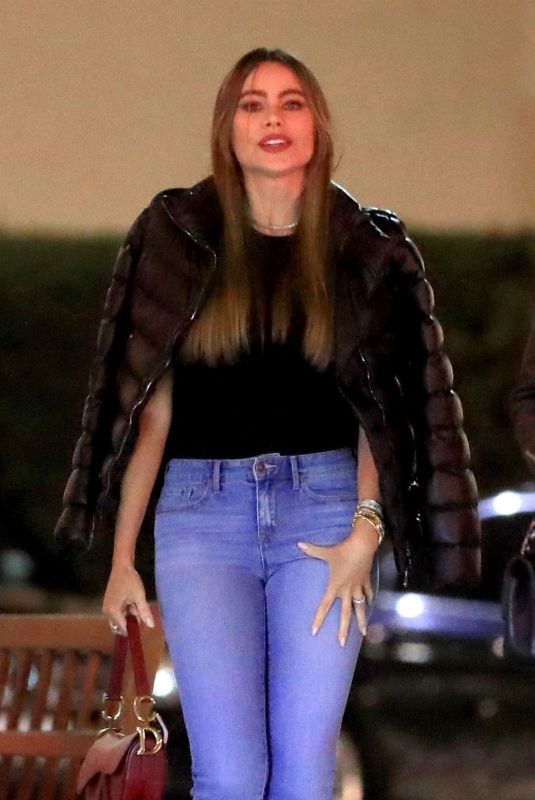 SOFIA VERGARA at Il Pastaio in Beverly Hills 02/04/2019