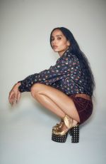 ZOE KRAVITZ in L