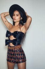 ZOE KRAVITZ in L