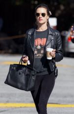 ALESSANDRA AMBROSIO at Brentwood Country Mart 03/07/2019