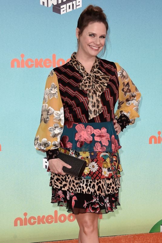 ANDREA BARBER at Nickelodeon’s Kids’ Choice Awards 2019 in Los Angeles 03/23/2019