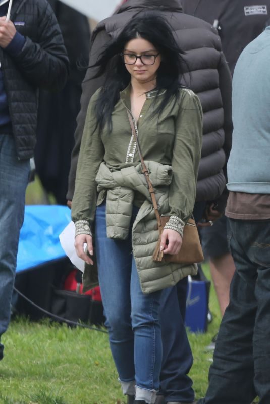 ARIEL WINTER on the Set of Modern Family, Season 10 in Los Angeles 03/06/2019