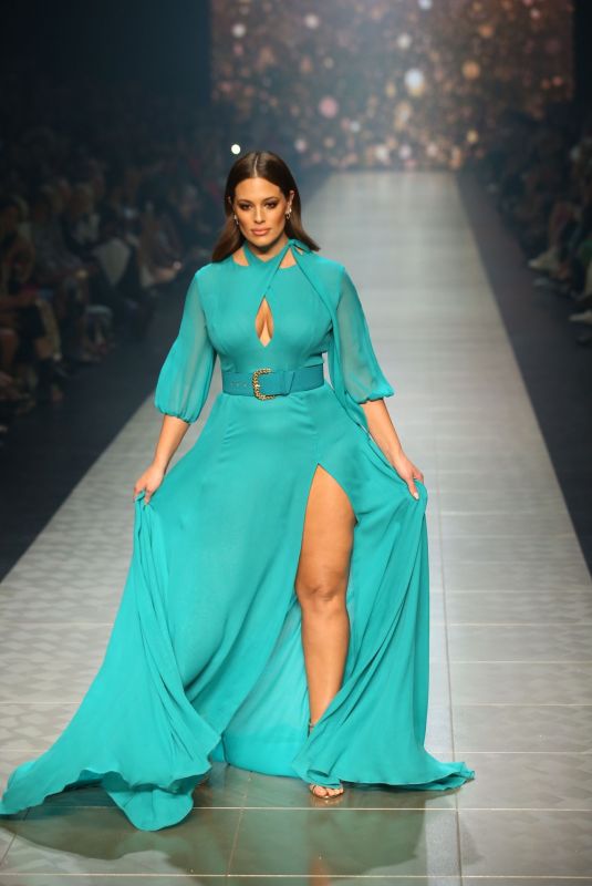 ASHLEY GRAHAM at Virgin Australia Melbourne Fashion Festival 03/07/2019
