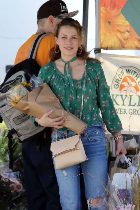 BETHANY JOY LENS Shopping at Farmer’s Market in Studio City 03/17/2019