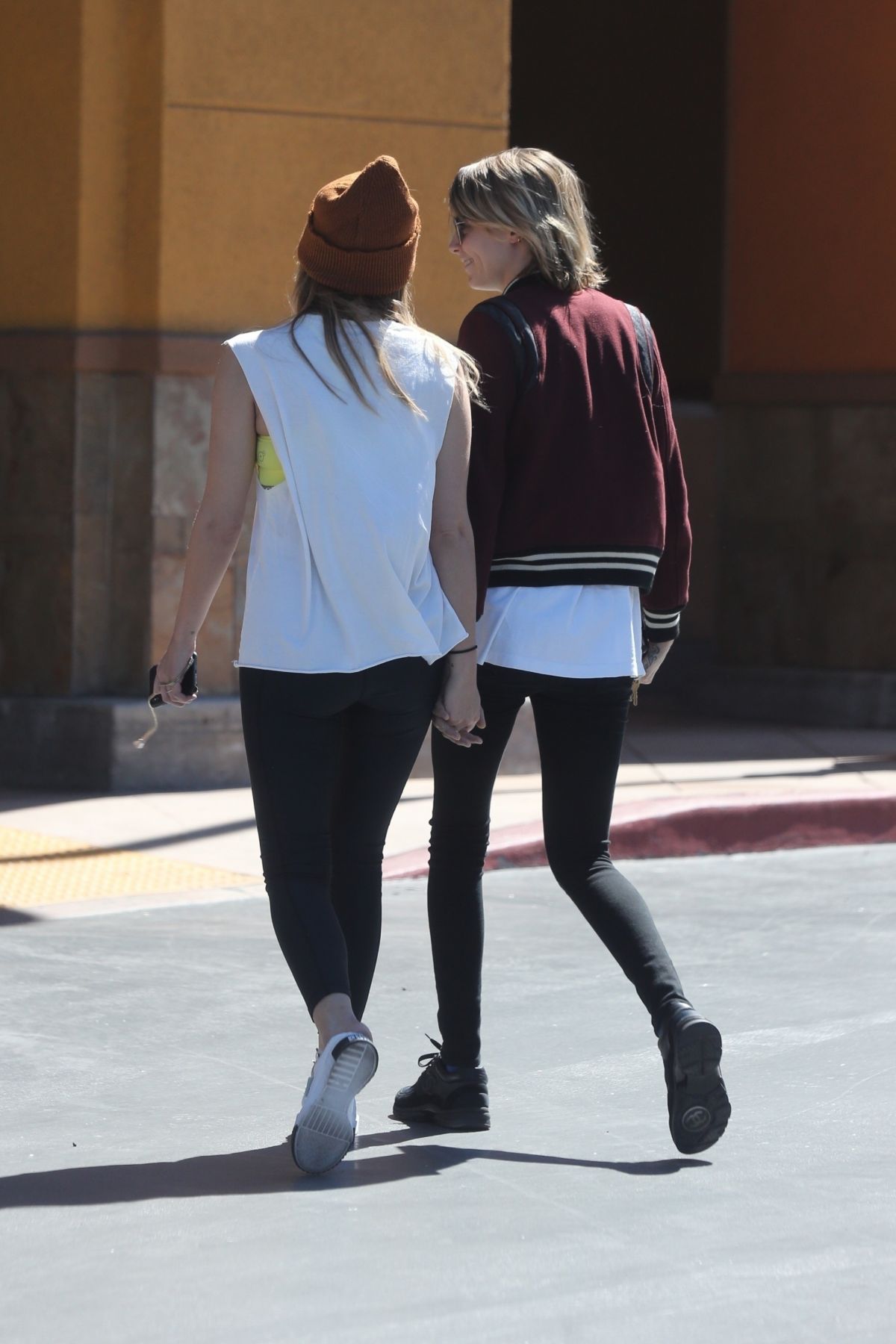 cara-delevingne-and-ashley-benson-out-shopping-in-studio-city-03-16-2019-8.jpg