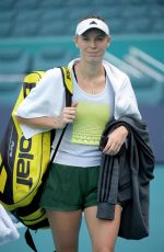 CAROLINE WOZNIACKI Practice at Miami Open Tennis Tournament 03/16/2019