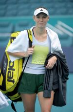 CAROLINE WOZNIACKI Practice at Miami Open Tennis Tournament 03/16/2019