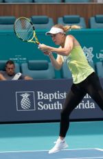 CAROLINE WOZNIACKI Practicing at Miami Open 03/18/2019