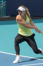 CAROLINE WOZNIACKI Practicing at Miami Open 03/18/2019