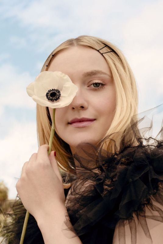 DAKOTA FANNING for Instyle Magazine, April 2019