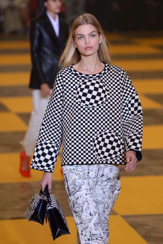 DAPHNE GROENEVELD at Off-white Runway Show at Paris Fashion Week 02/28/2019