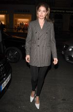 DOUTZEN KROES Leaves Her Hotel in Paris 03/04/2019