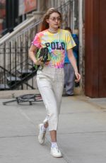 GIGI HADID Arrives at Her Apartment in New York 03/30/2019