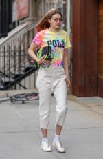 GIGI HADID Arrives at Her Apartment in New York 03/30/2019