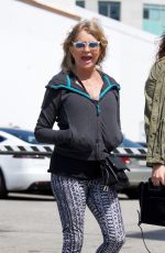 GOLDIE HAWN Out for Lunch in Los Angeles 03/29/2019