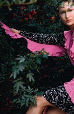 GRACE ELIZABETH in Vogue Magazine, Russia April 2019