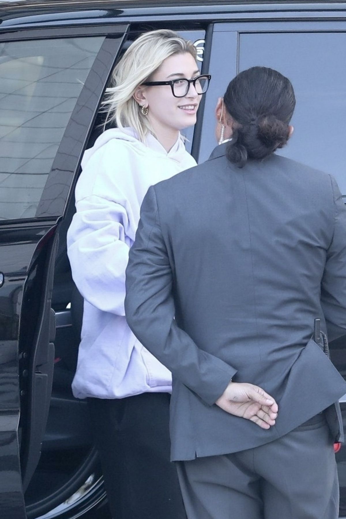 hailey-baldwin-arrives-at-montage-hotel-in-beverly-hills-03-26-2019-2.jpg