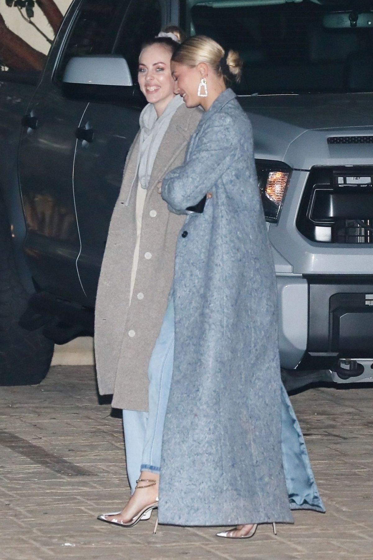 hailey-bieber-arrives-at-nobu-in-malibu-03-19-2019-1.jpg