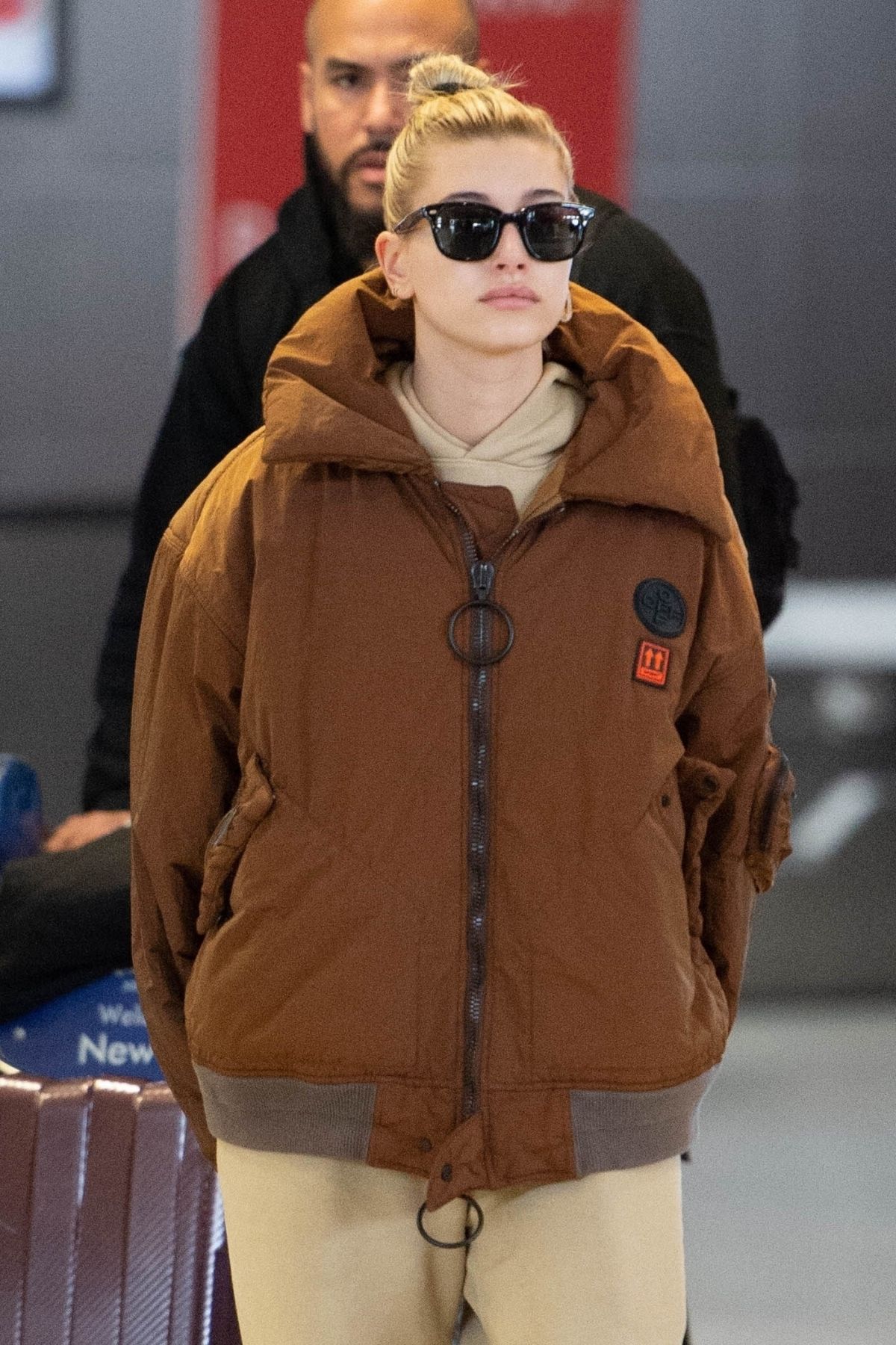 hailey-bieber-at-jfk-airport-in-new-york-03-04-2019-1.jpg