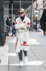 HAILEY BIEBER Heading to a Beauty Salon in New York 03/08/2019