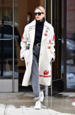 HAILEY BIEBER Heading to a Beauty Salon in New York 03/08/2019