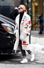 HAILEY BIEBER Heading to a Beauty Salon in New York 03/08/2019