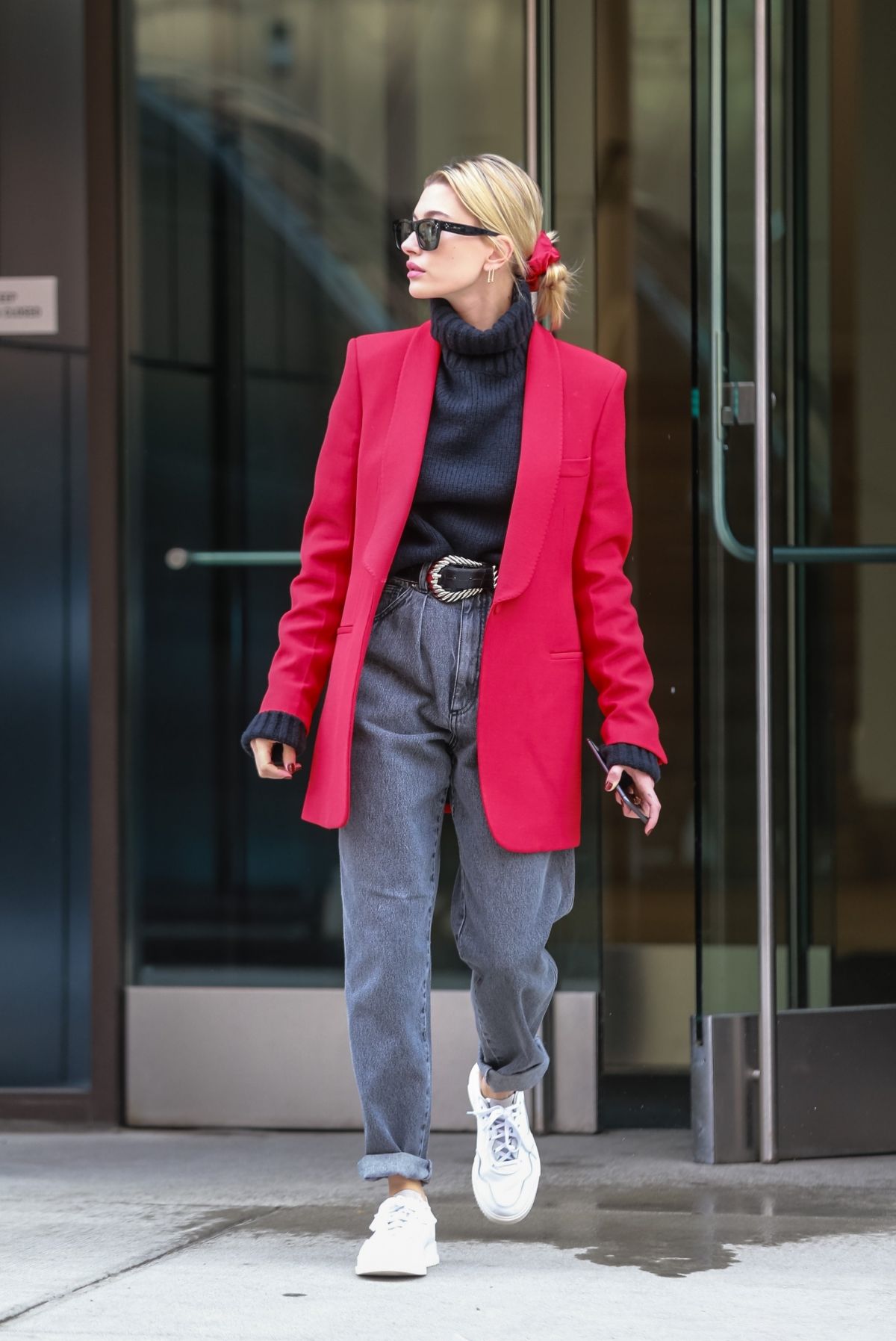 hailey-bieber-out-and-about-in-new-york-03-08-2019-1.jpg