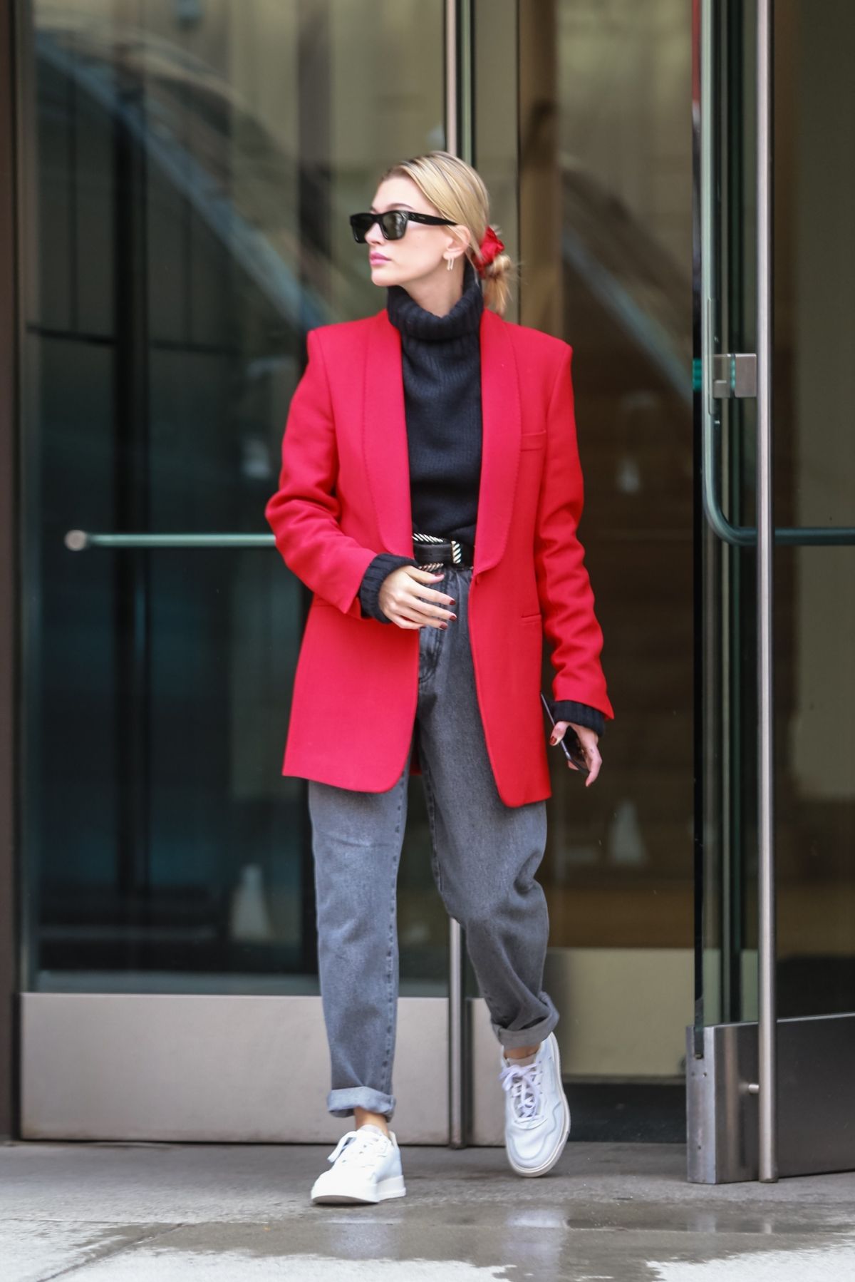 hailey-bieber-out-and-about-in-new-york-03-08-2019-4.jpg