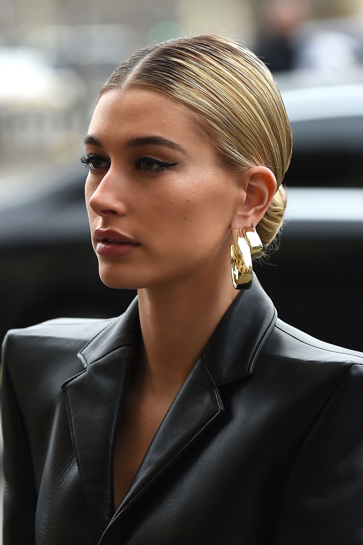 hailey-bieber-out-and-about-in-paris-03-03-2019-4.jpg