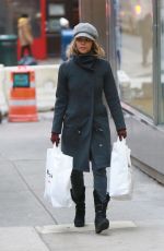 HALLE BERRY Shopping at Duane Reade Drugstore in New York 03/01/2019