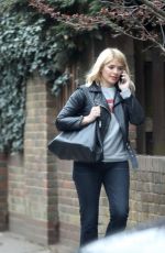 HOLLY WILLOGHBY Out and About in West London 03/20/2019