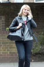 HOLLY WILLOUGHBY Out and About in London 03/20/2019