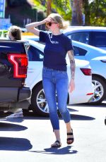 IRELAND BALDWIN Leaves Whole Foods in Los Angeles 03/19/2019
