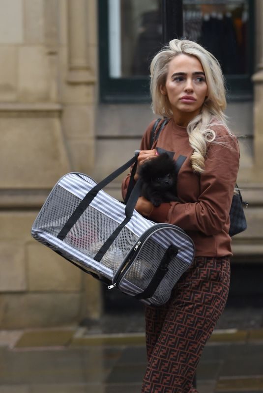 ISABELLE WARBURTON Out and About in Manchester 03/08/2019