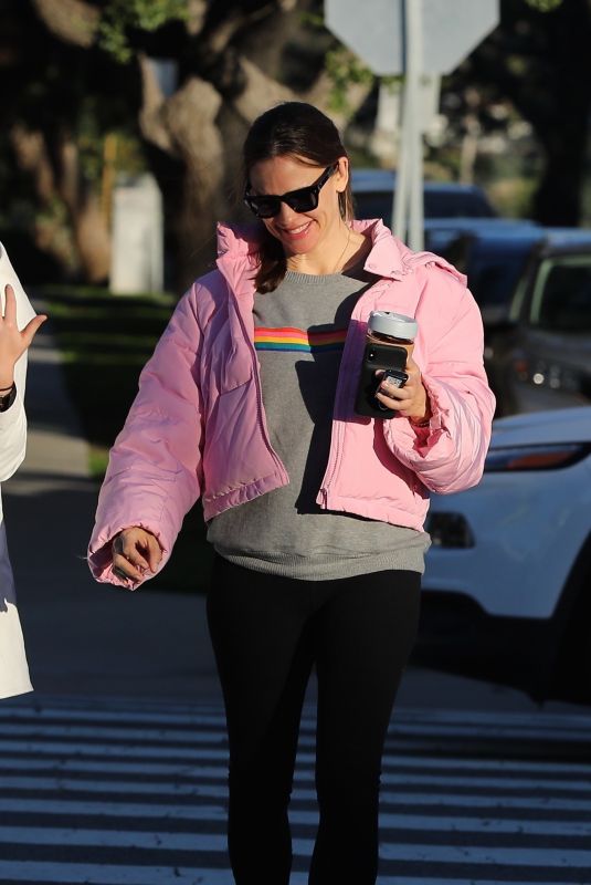 JENNIFER GARNER IOut in Los Angeles 03/13/2019