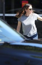 JENNIFER GARNER Out and About in Santa Monica 03/18/2019