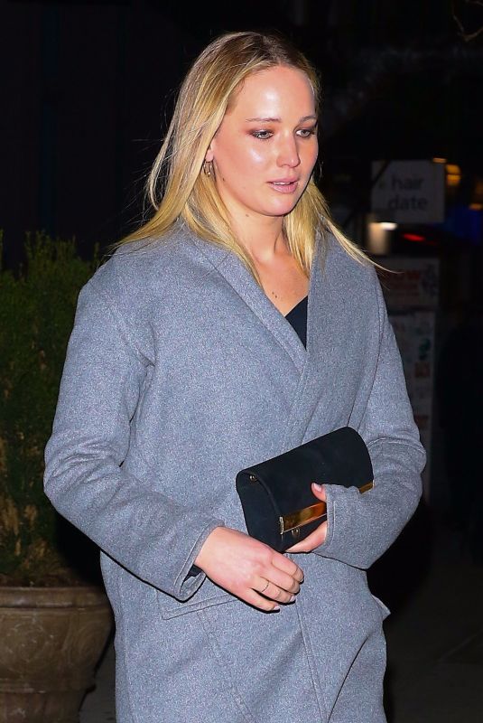JENNIFER LAWRENCE Arrives at Her Apartment in New York 03/13/2019