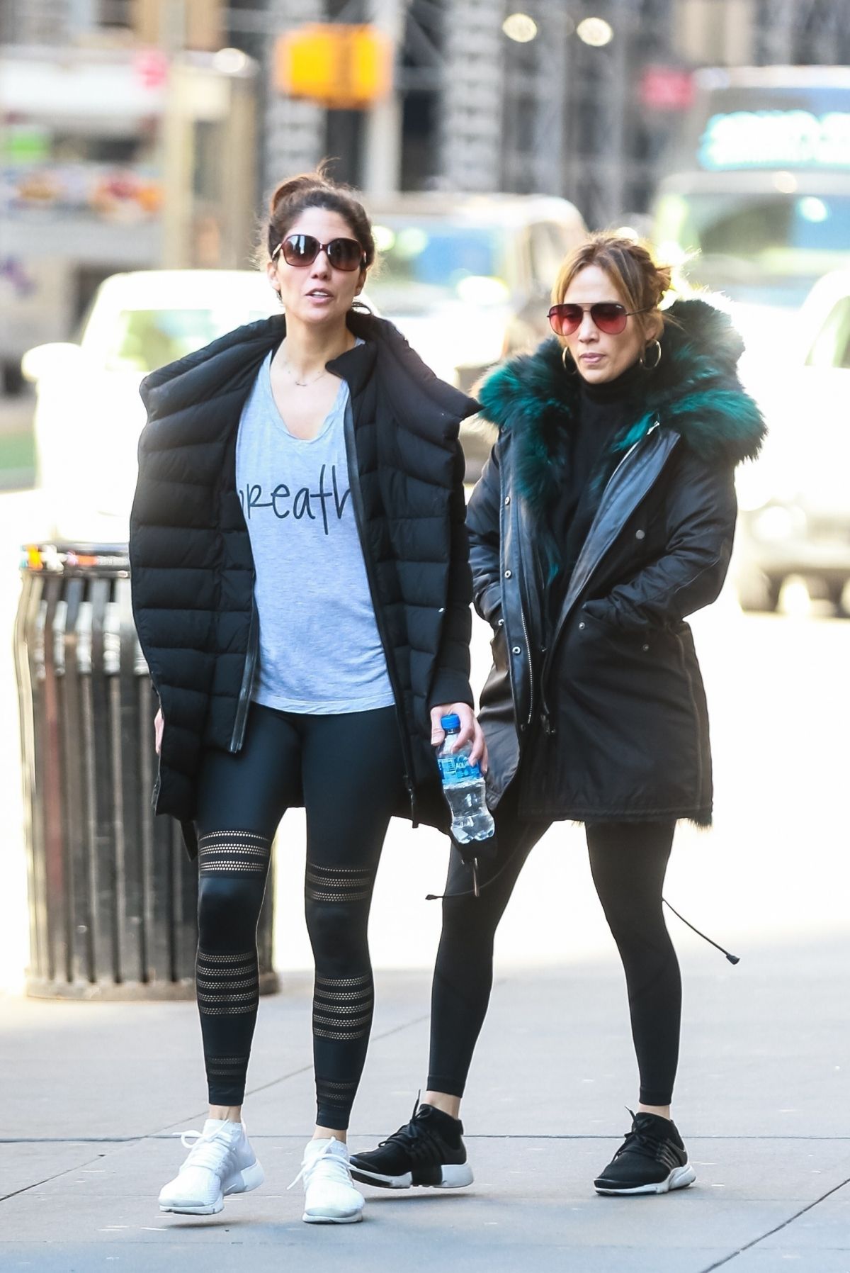 JENNIFER LOPEZ and Her Sister Lynda Heading to a Gym in New York 03/18/2019 - HawtCelebs1200 x 1796