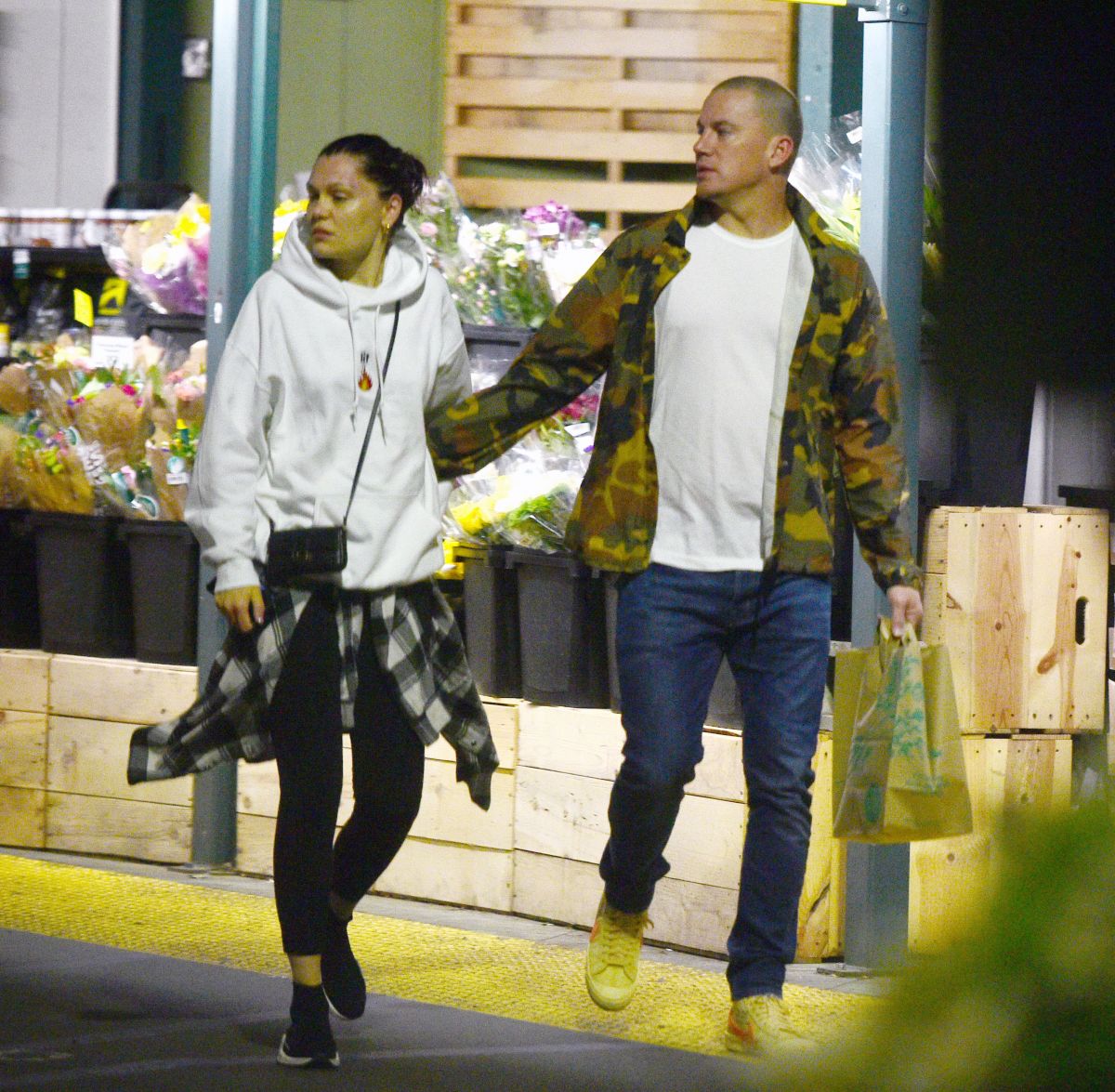 JESSIE J and Channing Tatum Out Shopping in Los Angeles 03/25/2019 - HawtCelebs1200 x 1175