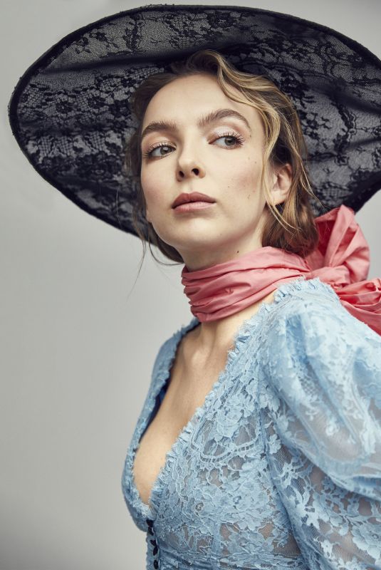 JODIE COMER for Elle Magazine, April 2019