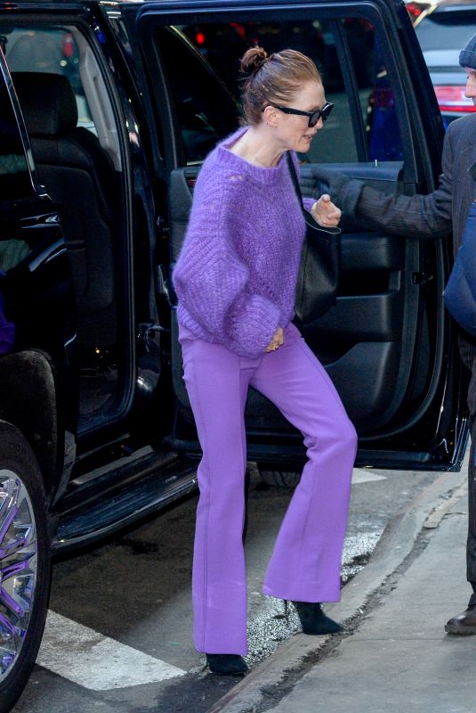 JULIANNE MOORE Arrives at Good Morning America in New York 03/05/2019