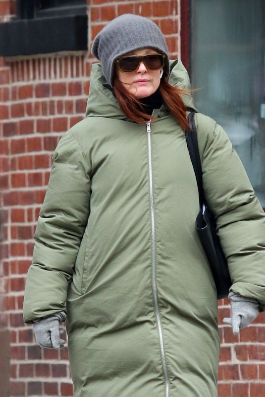 JULIANNE MOORE Out Shopping in New York 03/07/2019