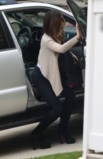 KATE BECKINSALE Arrives at Her Home in Los Angeles 03/19/2019